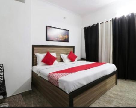 Hotel Surya Inn Ню Делхи Екстериор снимка